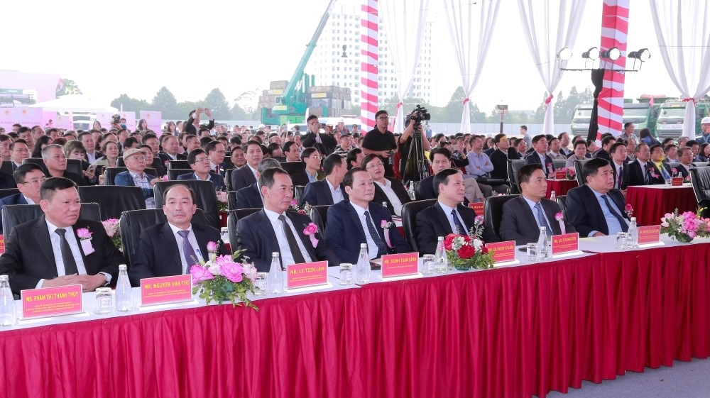 Các đại biểu tham dự buổi lễ