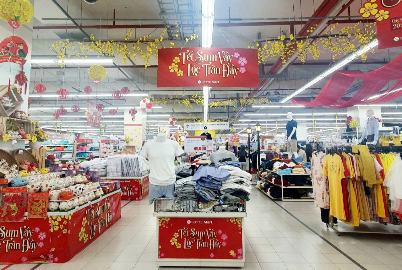 Người tiêu dùng tin tưởng và lựa chọn các sản phẩm Việt, từ nông sản tới các mặt hàng thời trang.