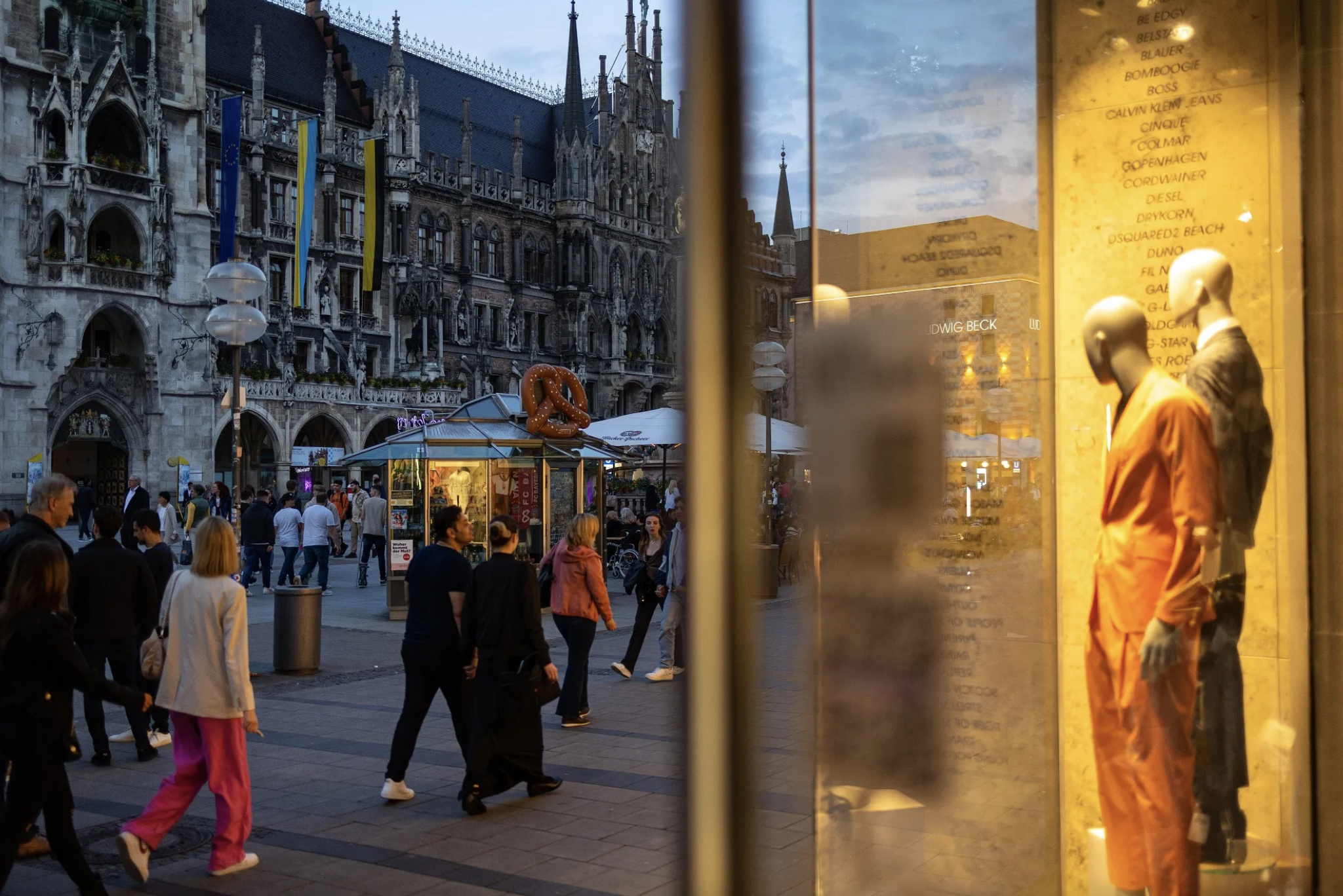 Nền kinh tế eurozone đã trải qua nhiều cú sốc trong những năm gần đây - Ảnh: Bloomberg.