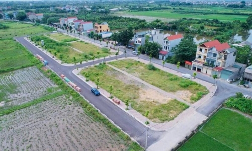 Hà Nội yêu cầu không tổ chức đấu giá các khu đất có giá khởi điểm thấp