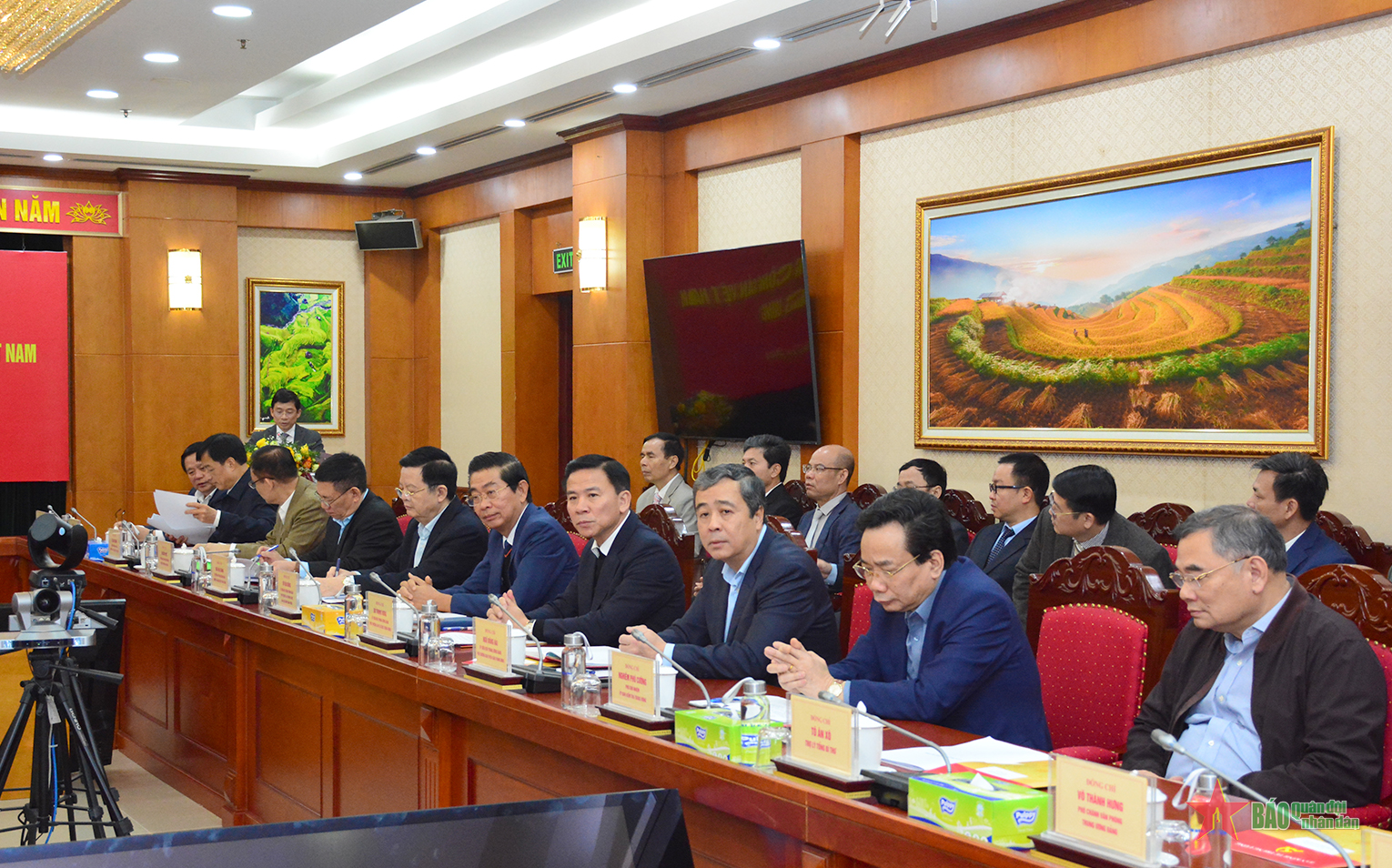 C&aacute;c đại biểu tham dự buổi l&agrave;m việc.