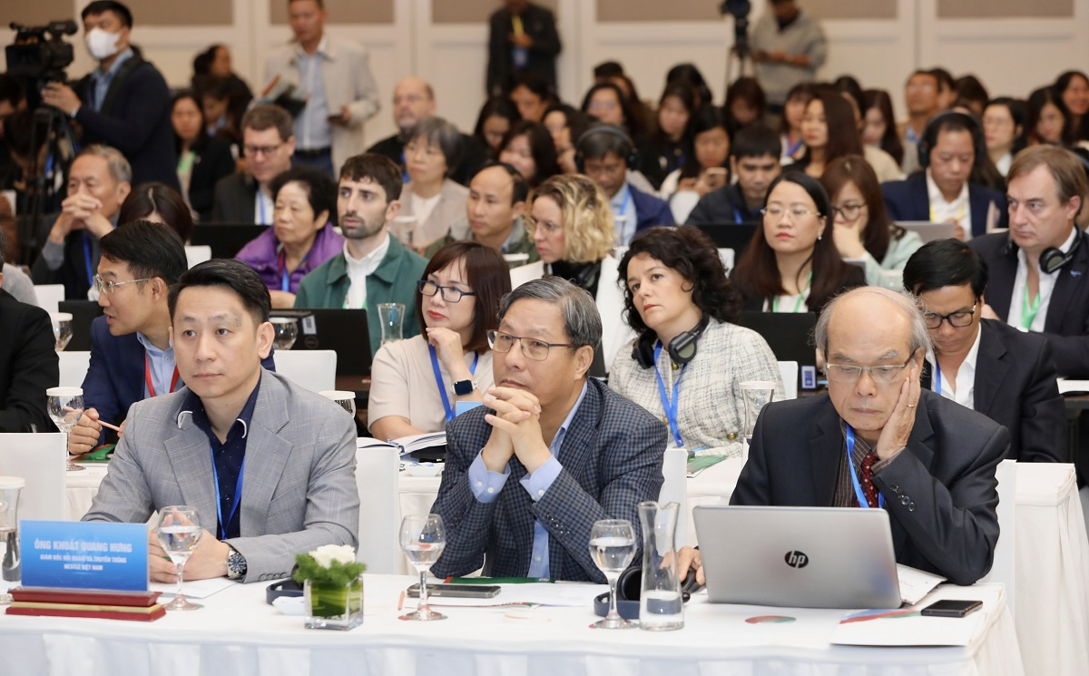 C&aacute;c đại biểu tham dự Diễn đ&agrave;n. Ảnh: Việt Dũng.