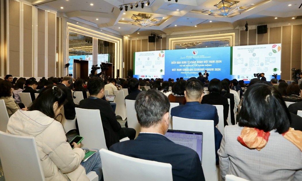 Toàn cảnh Diễn đàn Kinh tế tuần hoàn lần 2024 với chủ đề “Thúc đẩy nền kinh tế tuần hoàn tại Việt Nam - Từ Kế hoạch đến hành động” (Ảnh: Việt Dũng) 