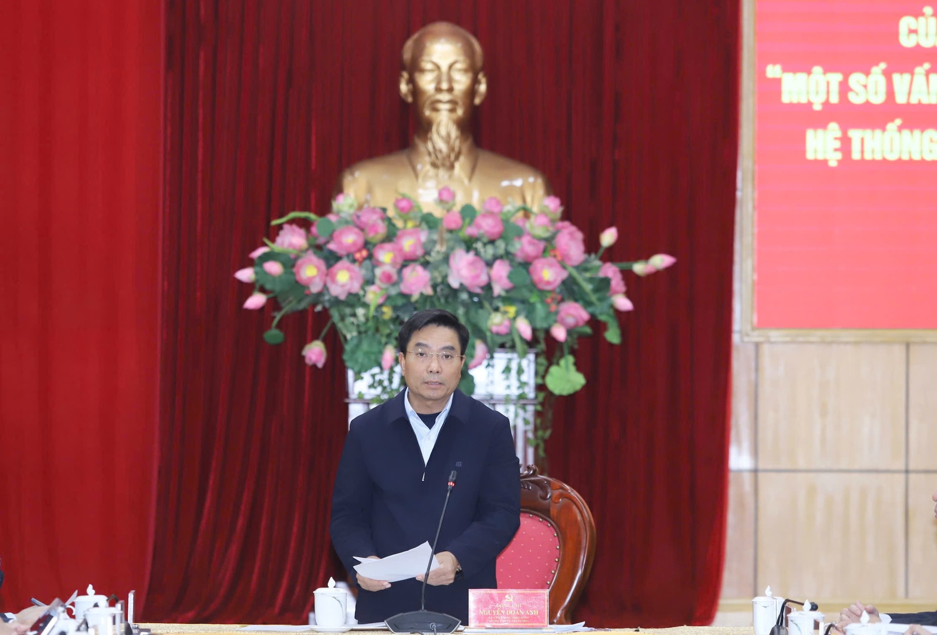 &Ocirc;ng Nguyễn Do&atilde;n Anh, B&iacute; thư Tỉnh ủy Thanh H&oacute;a ph&aacute;t biểu tại hội nghị