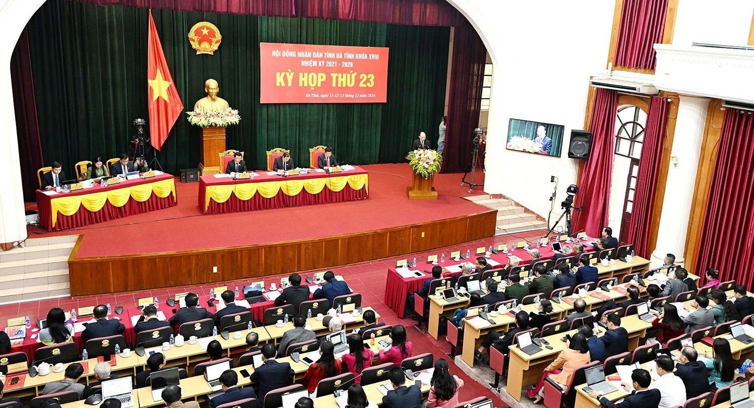 Toàn cảnh kỳ họp