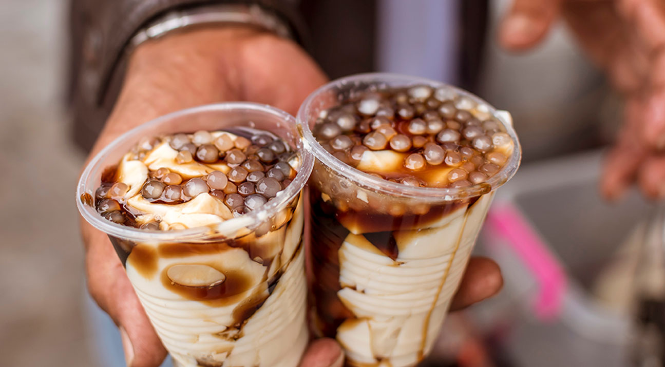 Đường trong khẩu phần ăn h&agrave;ng ng&agrave;y chiếm tỷ lệ cao nhất so với nh&oacute;m năng lượng v&agrave; protein, chiếm khoảng 70% khẩu phần ăn.