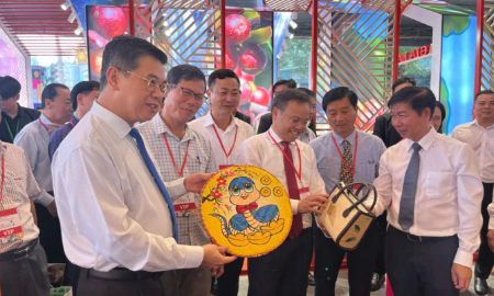Đặc sản và tinh hoa làng nghề tụ hội tại TP.HCM