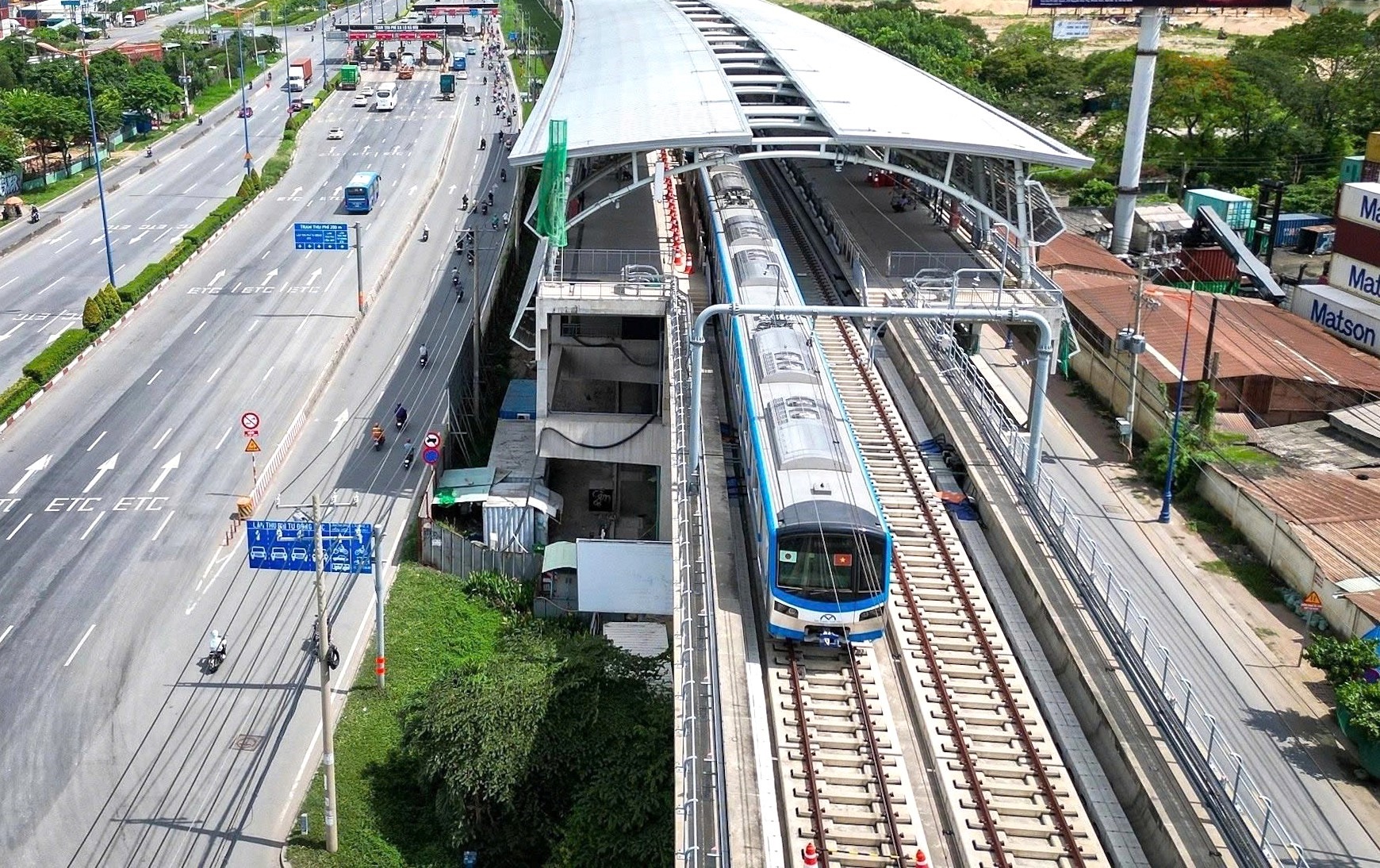 Tuyến Metro số 1 Bến Thành - Suối Tiên khi đi vào vận hành góp phần giảm tải ùn tắc giao thông, thúc đẩy giao thông thông minh tại TP.HCM.