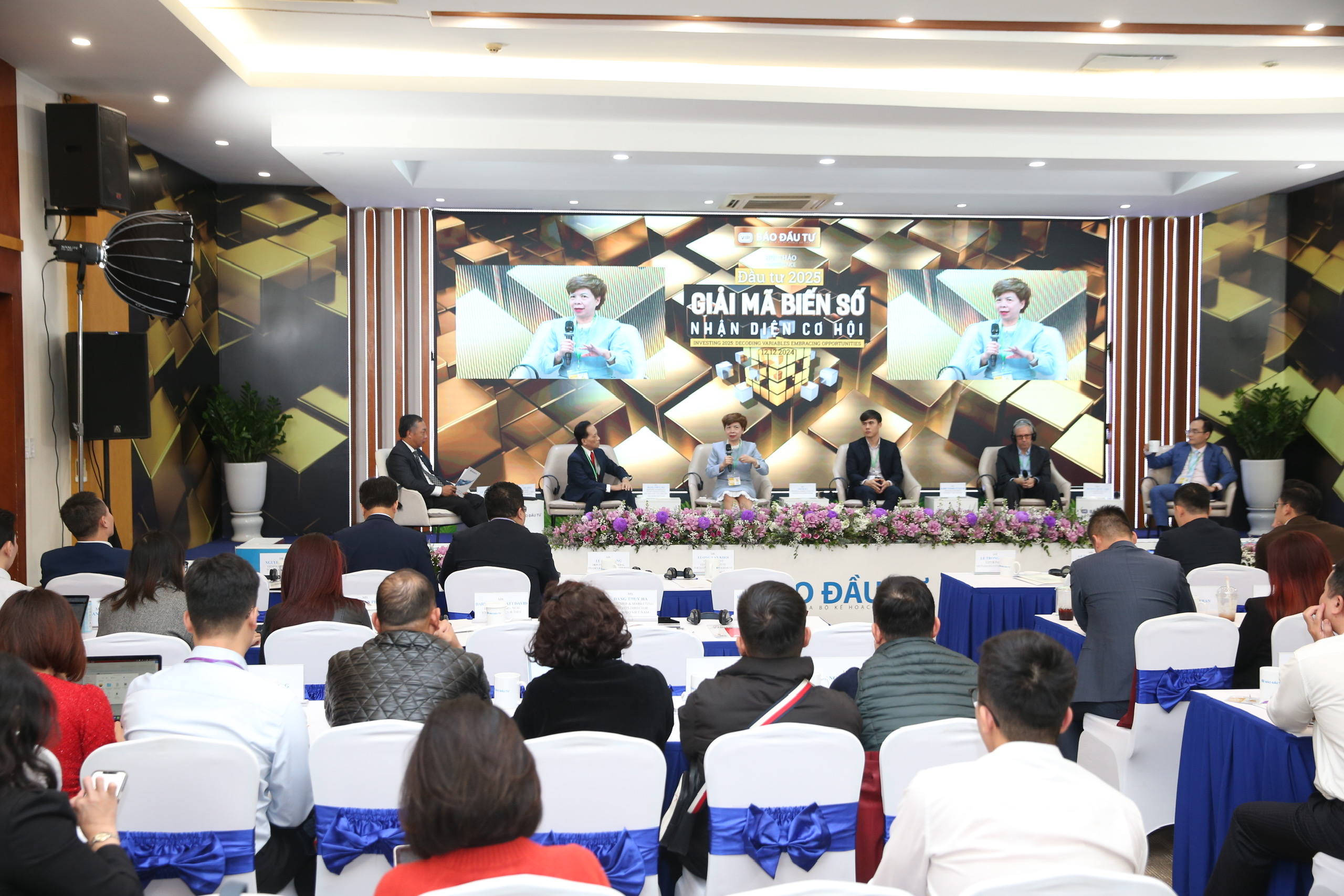 To&agrave;n cảnh hộ thảo.