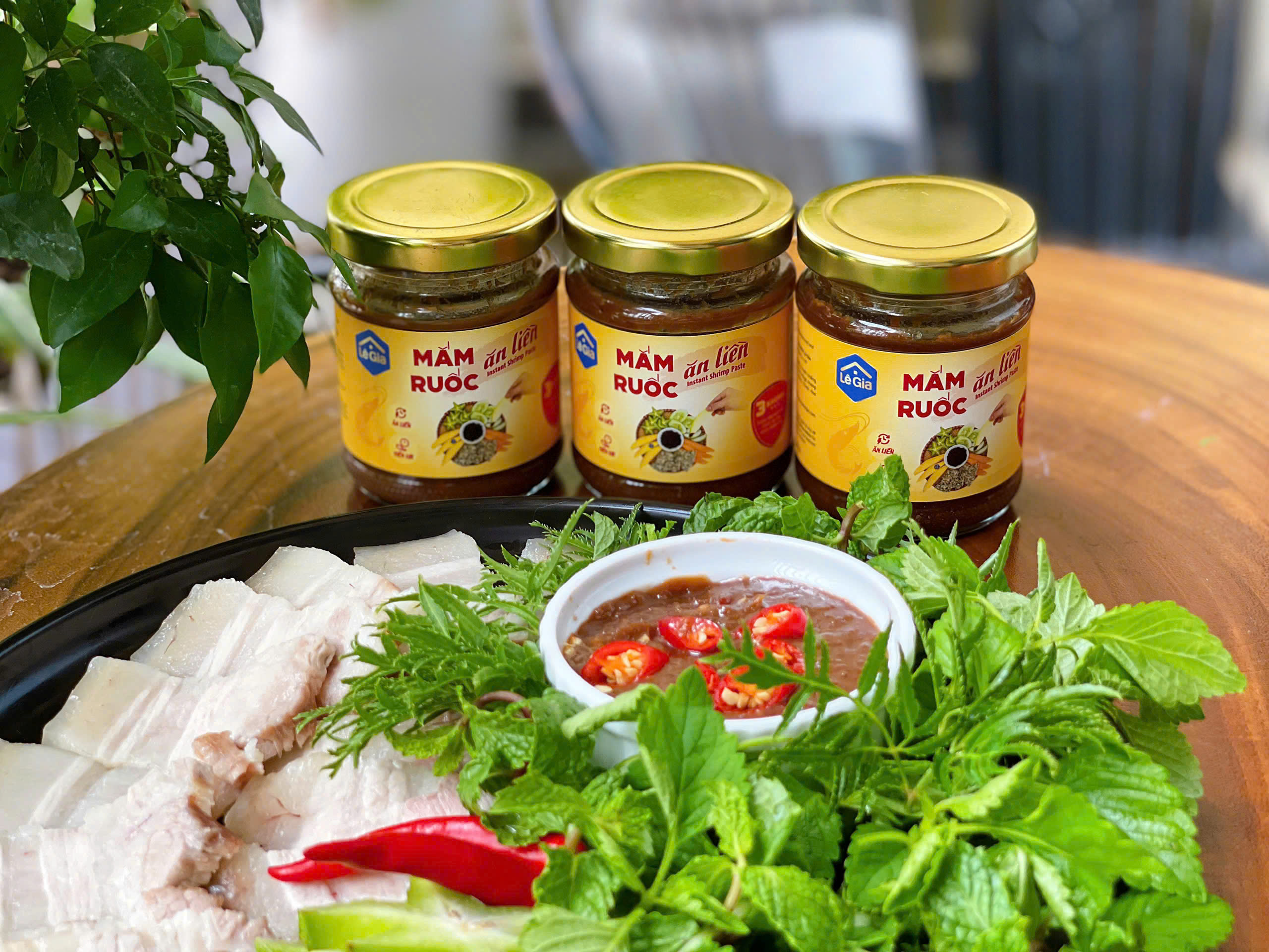 Các sản phẩm sáng tạo từ mắm truyền thống của Lê Gia.