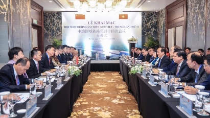 Vietnam and China cooperate to facilitate railway transport