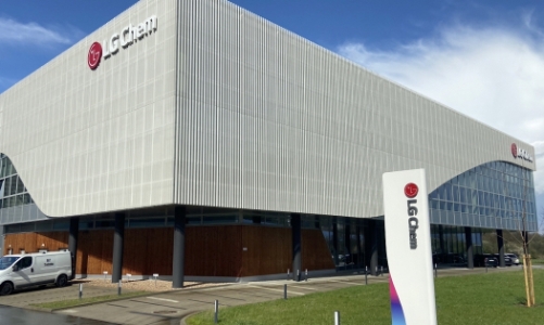 Vì sao nhiều công ty công nghệ Nhật Bản và Hàn Quốc tìm nguồn cung vật liệu từ các quốc gia khác?