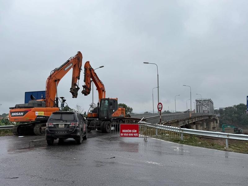 New Phong Chau Bridge construction set to begin on December 22