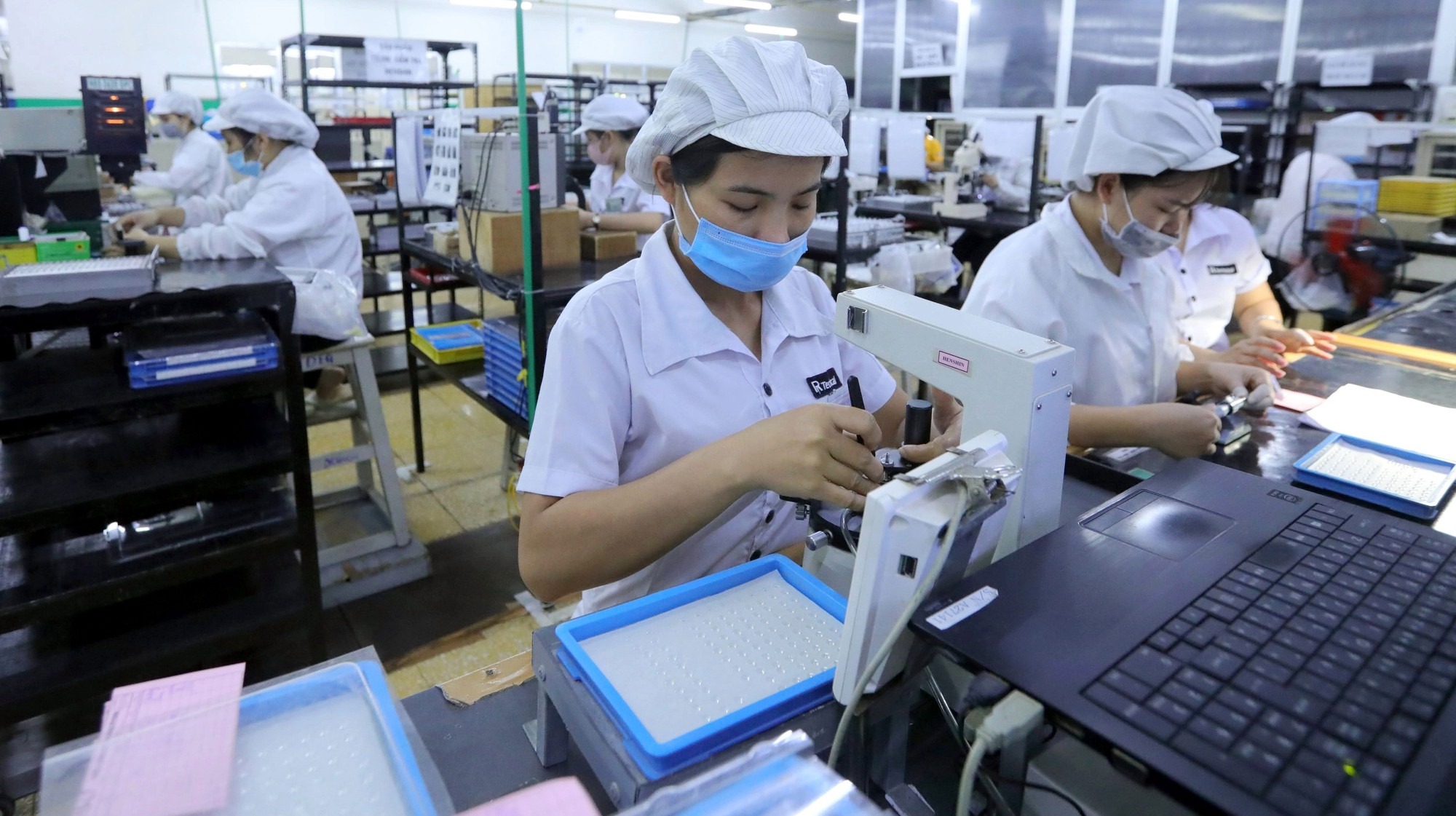 Một số tổ chức đã tiên phong ứng dụng AI và gặt hái thành công, trong khi phần lớn vẫn trong giai đoạn “dò đường”. Ảnh: Internet