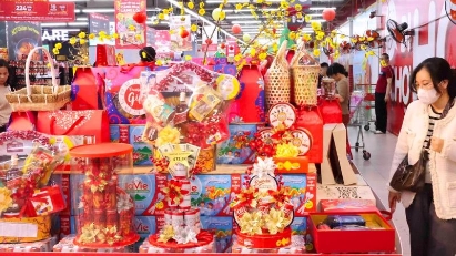 HCM City stimulates spending ahead of Tet 2025