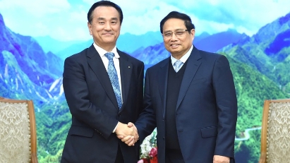PM proposes stronger cooperation between Vietnamese, Japanese localities