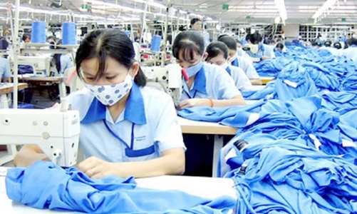 Bài toán chuyển đổi kép không dễ dàng với ngành dệt may