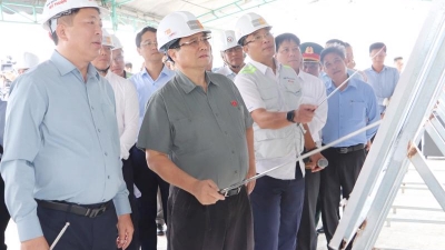 PM requests to complete Can Tho - Ca Mau expressway in 2025