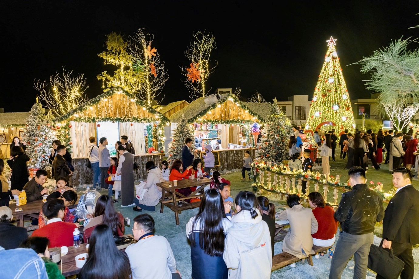 Sự kiện hội chợ Giáng Sinh - Marché de Noël Legacy Hill.