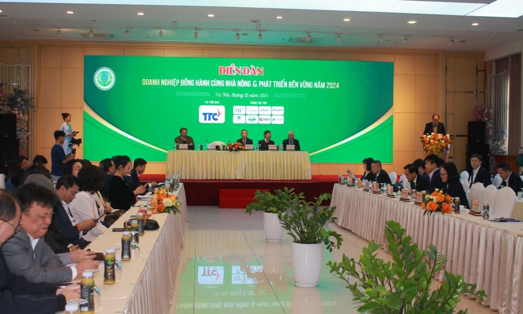 Diễn đàn “Doanh nghiệp đồng hành cùng nhà nông và phát triển bền vững 2024”.