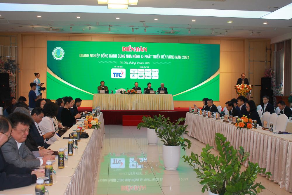 Diễn đàn “Doanh nghiệp đồng hành cùng nhà nông và phát triển bền vững 2024”.