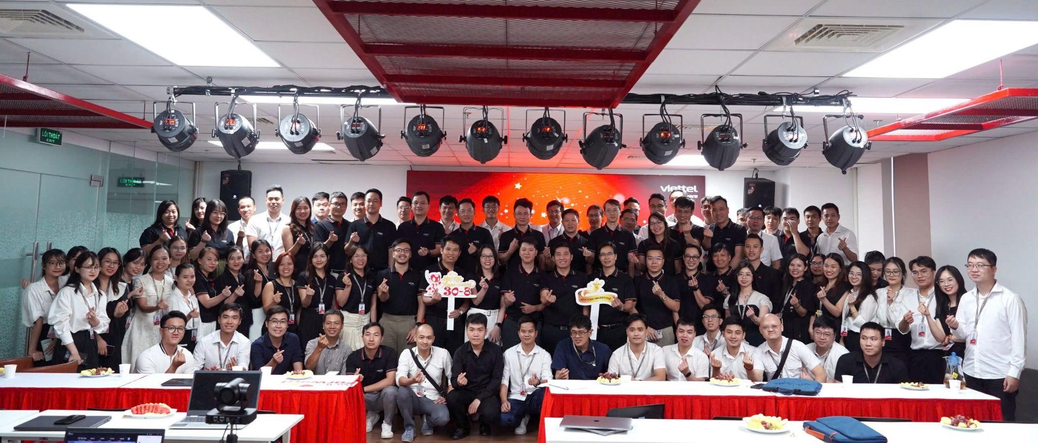 Với hơn 1500 nhân sự công nghệ chất lượng cao, Viettel Software tự tin chinh phục mọi thử thách công nghệ.