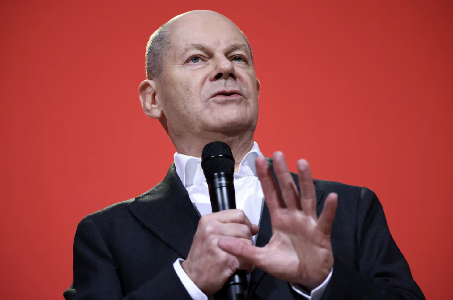 Thủ tướng Đức Olaf Scholz trong một cuộc họp báo ở Berlin hôm 17/12 - Ảnh: Reuters.