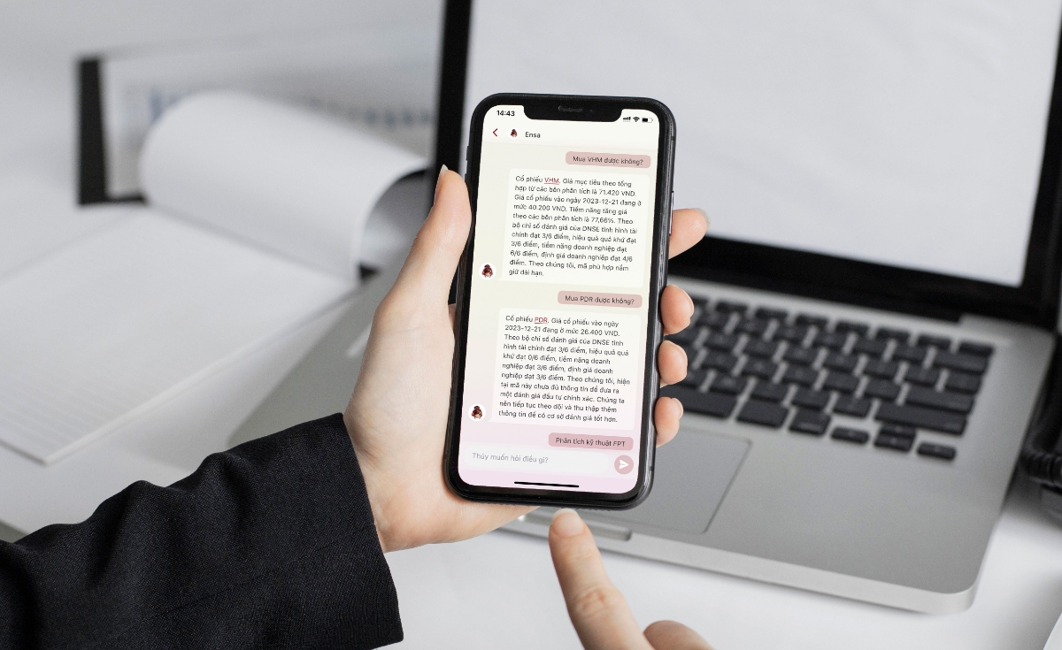 DNSE tiên phong ứng dụng AI phát triển chatbot Trợ lý ảo Ensa hỗ trợ đầu tư chứng khoán.