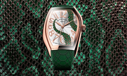 Đồng hồ năm Ất Tỵ: Biểu tượng của sự bí ẩn và biến đổi