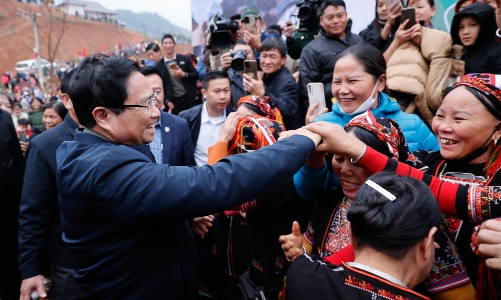 Thủ tướng khẳng định tinh thần đại đoàn kết toàn dân tộc từ Làng Nủ, Nậm Tông và Kho Vàng