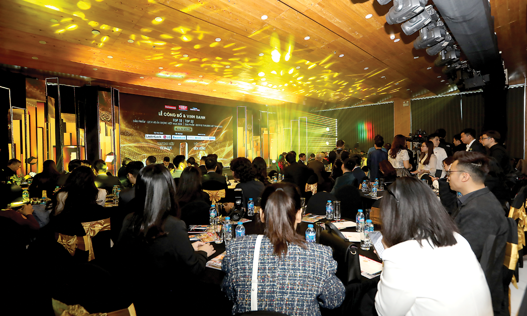 Ảnh: Lễ Công bố & Vinh danh Top 10 Sản phẩm – Dịch vụ ấn tượng Tin Dùng 2024 và Top 50 Sản phẩm - Dịch vụ Tin Dùng Việt Nam 2024.