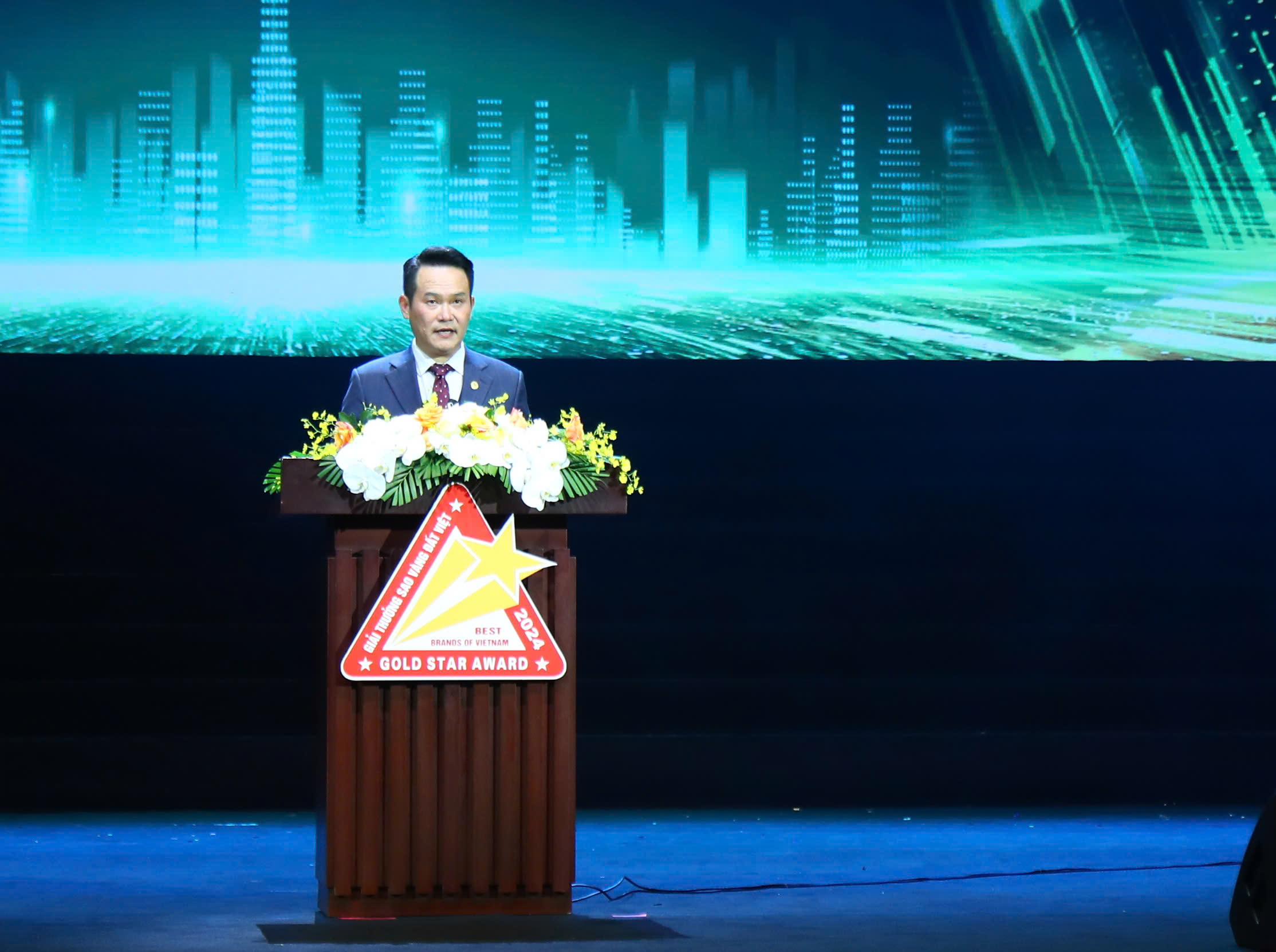 Ông Đặng Hồng Anh, Phó Chủ tịch Trung ương Hội Liên hiệp Thanh niên Việt Nam, Chủ tịch Trung ương Hội Doanh nhân trẻ Việt Nam, phát biểu tại sự kiện. Ảnh: BTC.