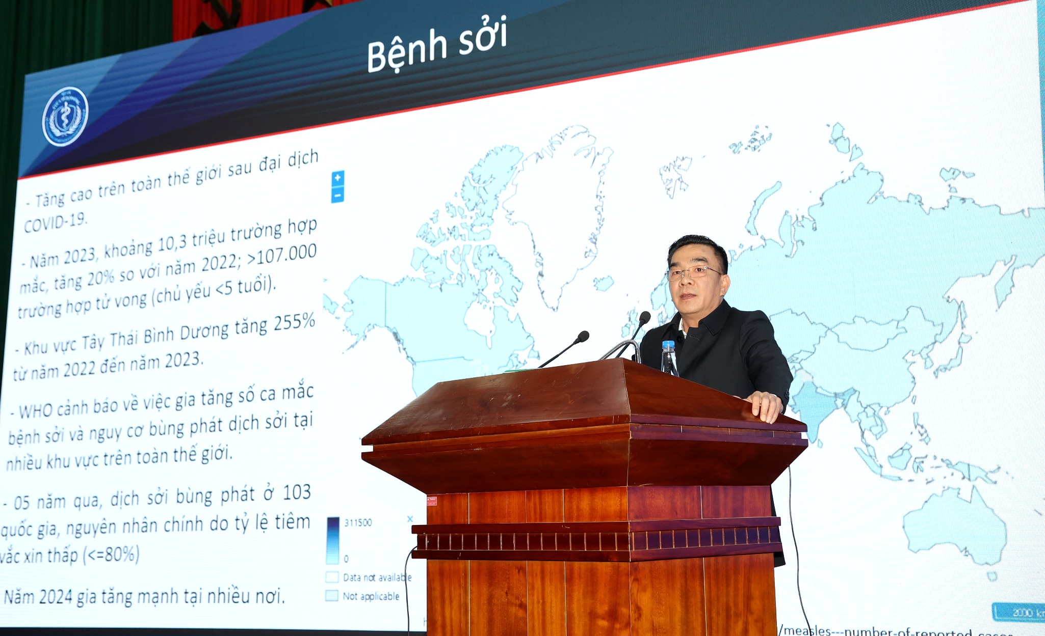 Ph&oacute; Cục trưởng Cục Y tế Dự ph&ograve;ng Nguyễn Lương T&acirc;m th&ocirc;ng tin về t&igrave;nh h&igrave;nh dịch bệnh năm 2024. Ảnh: Trần Minh.