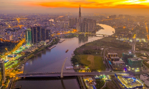 Kinh tế TP.HCM 2024: Tăng trưởng ước đạt 7,17%, nhiều điểm sáng nổi bật