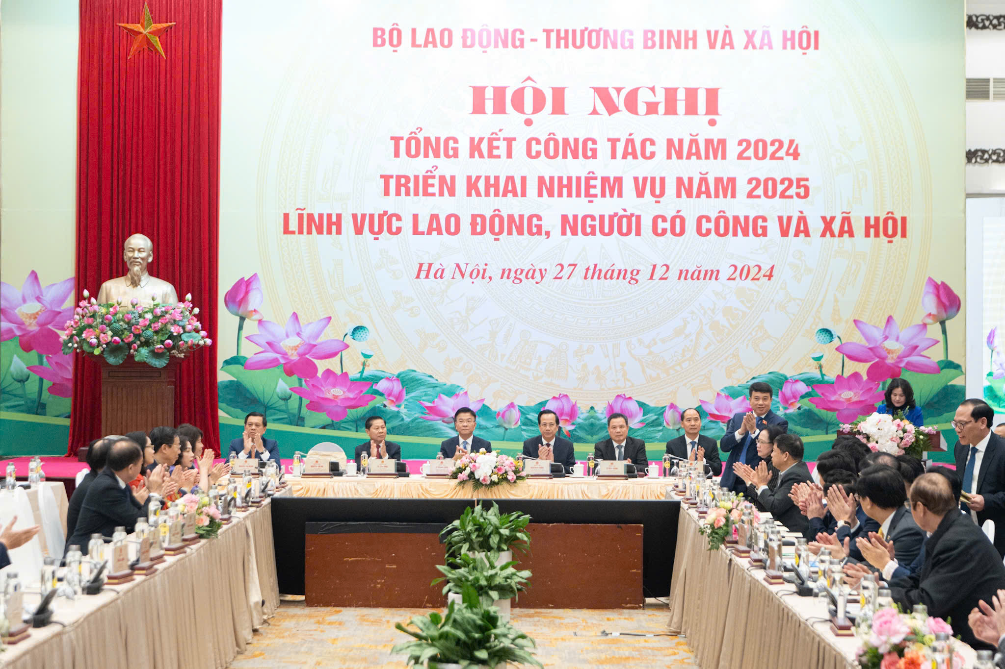 Toàn cảnh hội nghị. Ảnh: Mạnh Quân.