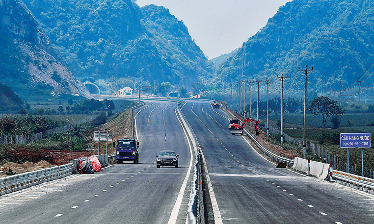Ministry proposes public investment for Quy Nhon - Pleiku Expressway