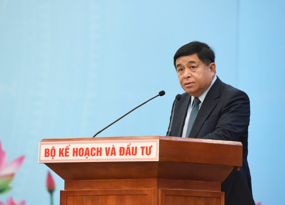 Bộ trưởng Bộ Kế hoạch và Đầu tư chia sẻ tại Hội nghị. Ảnh: MPI.