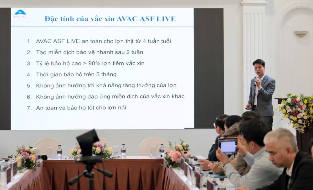 TS. Nguyễn Văn Điệp: Tỷ lệ bảo hộ của vaccine AVAC ASF Live đạt trên 90%.