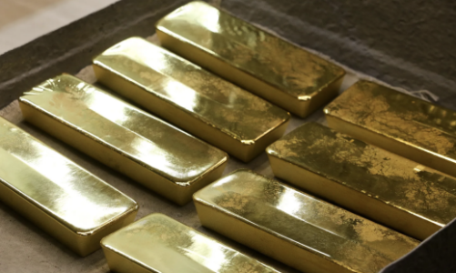 Giá vàng đương đầu áp lực giảm trong ngắn hạn, “cửa” tăng trong 2025 vẫn sáng