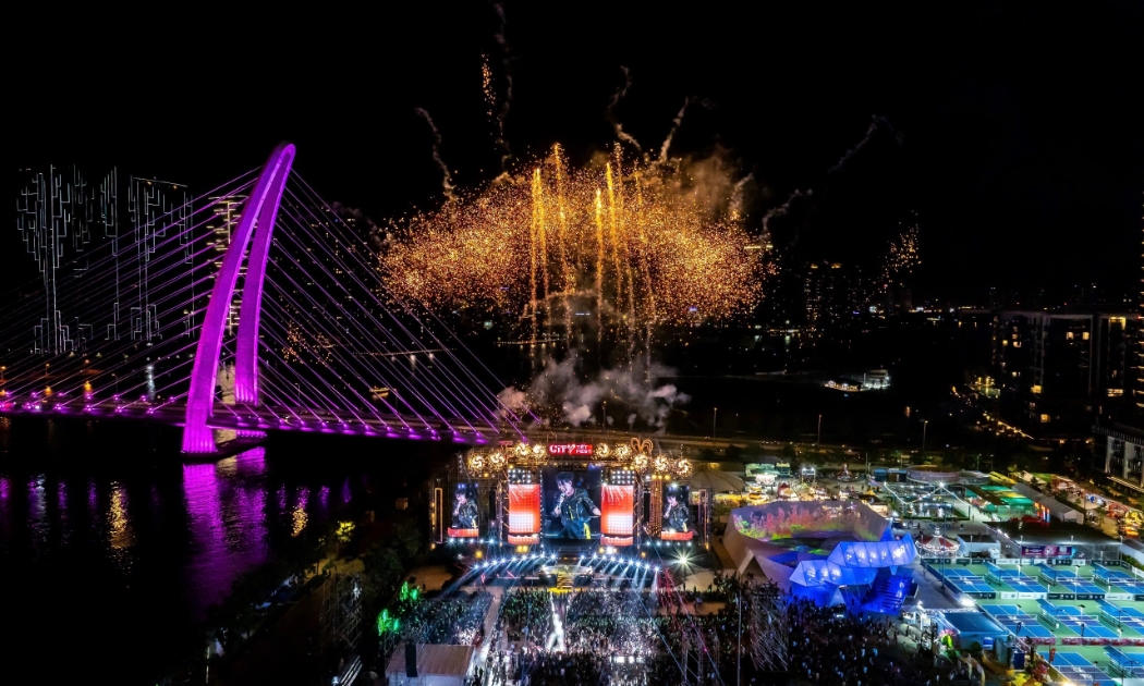 Lễ hội Chào đón năm mới City Tết Fest - Thủ Đức 2025 được tổ chức sôi động, đầy sắc màu ngay tại bờ sông Sài Gòn.