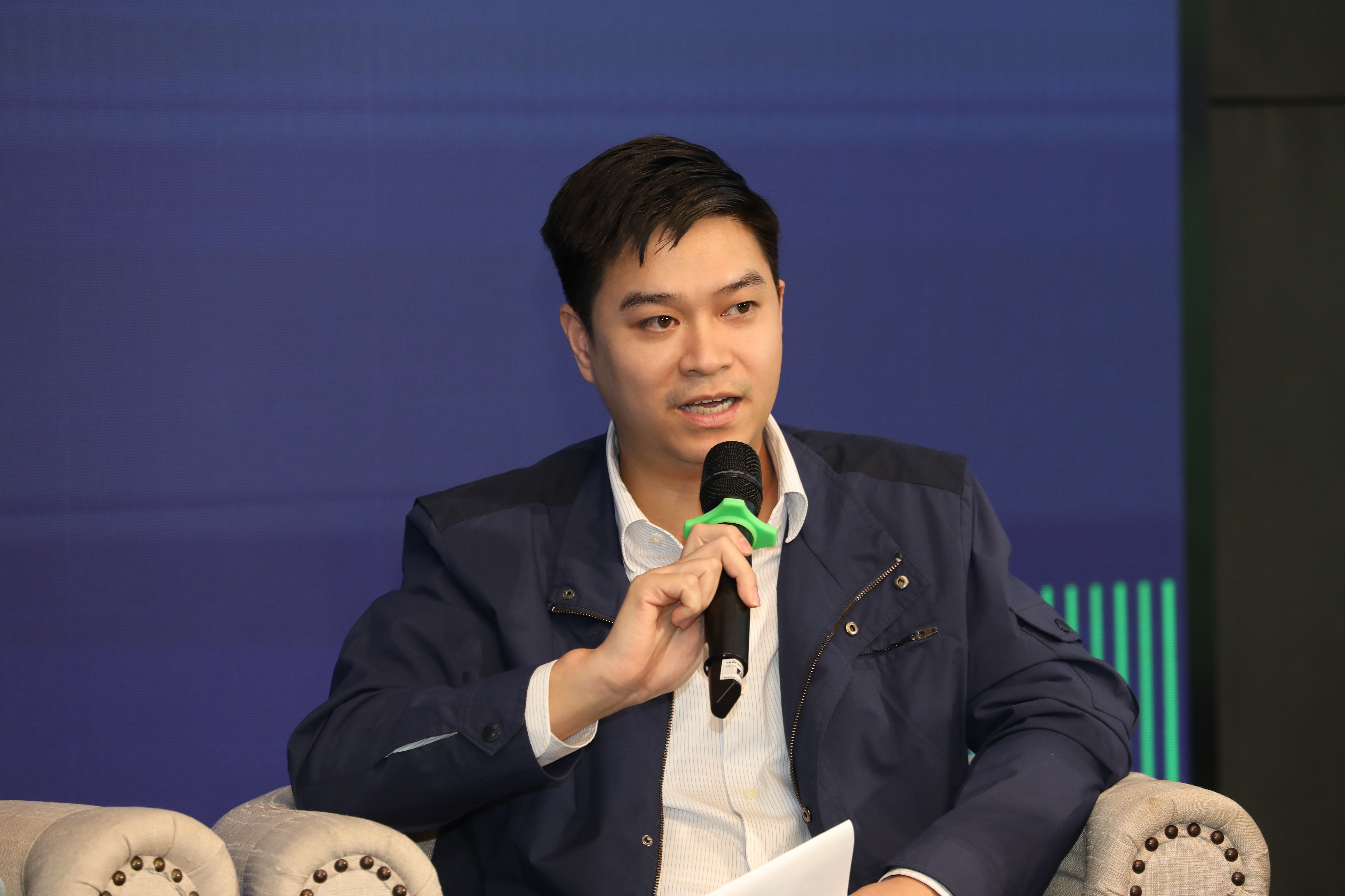 Đại diện các doanh nghiệp chia sẻ góc nhìn về những vai trò của các cơ quan đại diện của Việt Nam tại nước ngoài đối với các doanh nghiệp nhỏ và vừa. Ảnh: Việt Dũng.