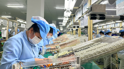 Vietnam targets $160 bln in hardware and electronics exports by 2025