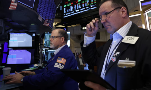 Chứng khoán Mỹ sụt điểm, giá khí đốt tăng bùng nổ vì dự báo thời tiết lạnh hơn