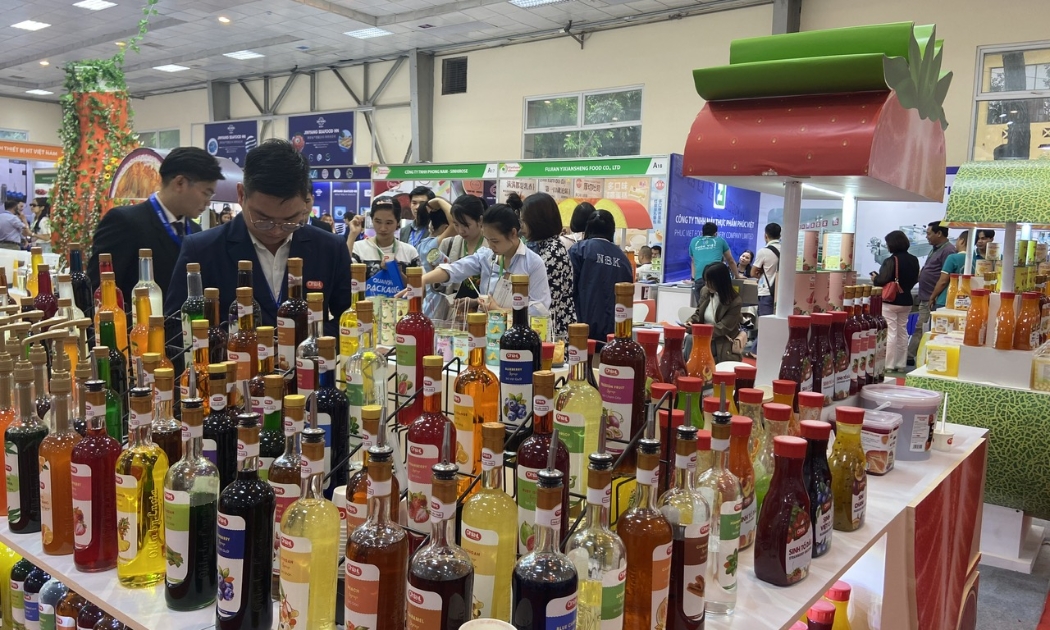 Nhiều hội chợ, triển lãm trong nước được tổ chức nhằm hỗ trợ doanh nghiệp trong nước tìm kiếm đối tác.