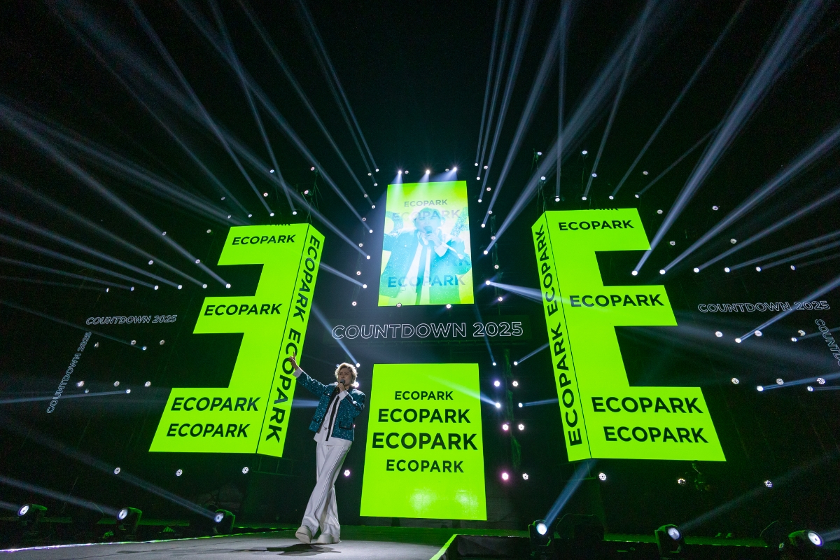 Vicky Nhung đem tới những ca kh&uacute;c ấm &aacute;p.