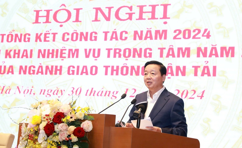 Phó Thủ tướng Trần Hồng Hà phát biểu tại Hội nghị tổng kết năm 2024 của Bộ Giao thông vận tải.
