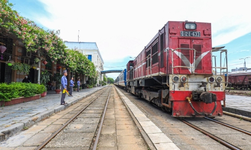 Đường sắt tăng trưởng, doanh thu ước đạt gần 9,7 nghìn tỷ đồng