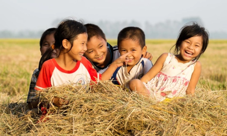 Ưu tiên bố trí kinh phí thực hiện quyền trẻ em và giải quyết các vấn đề trẻ em tại Việt nam phù hợp với Công ước của Liên Hợp Quốc