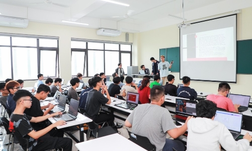 Thúc đẩy hoạt động khởi nghiệp, đổi mới sáng tạo tại các trường đại học 