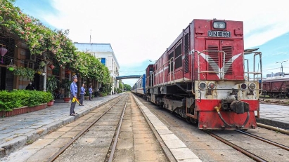 Rail sector's revenue nears $382 million in 2024